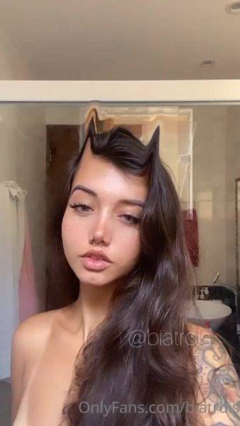 Stream HD clip named OnlyFans - BiaTrois video306