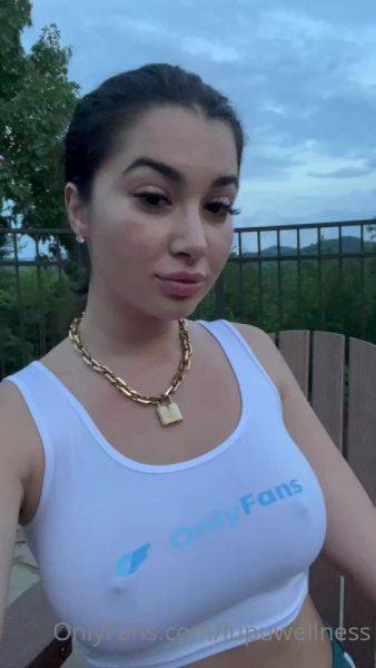 Play this full scene called LupuWellness onlyfans video 159