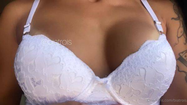 Enjoy watching uncut scene titled OnlyFans - BiaTrois video257