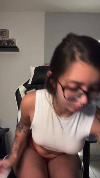 Play the uncut video titled OnlyFans - BiaTrois video2