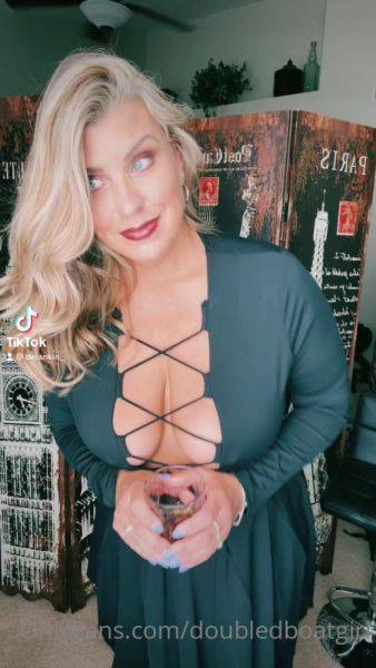 Stream the complete scene titled OnlyFans - DoubleDBoatGir videol_55