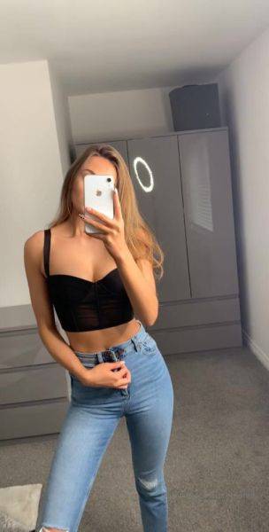 Watch the uncensored video titled OnlyFans - Summer-Brookes video229