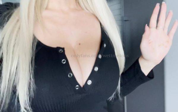 Watch the complete clip of Wettmelons onlyfans video 23 20min of life