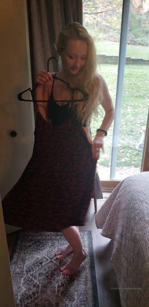 Stream uncut video of Bellabayby onlyfans video 13. Wearing today