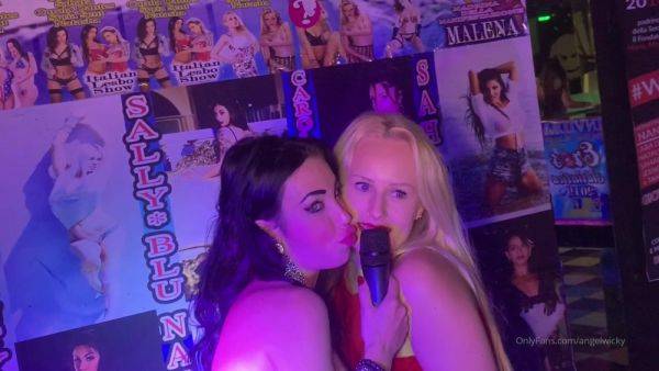 Watch HD movie called AngelWicky Onlyfans Video ittle interview before my show in Alba Adriatica men rozhovor ped mou .. 1280x720