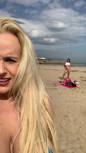 View the uncensored movie of AngelWicky Onlyfans Video talker photographer how are you doing today darlings Stalker fotograf ja .. 1080x1920