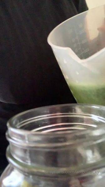 Watch hardcore video called AngelWicky Onlyfans Video ood morning Lets juice some veggies 404x720