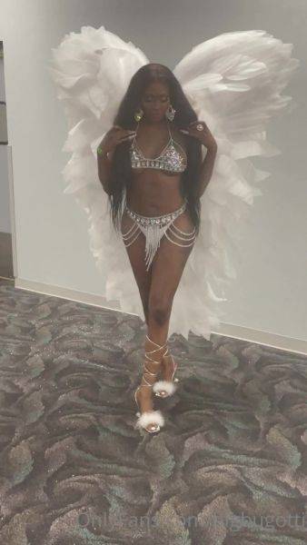 View the uncensored scene named Brandy bugotti onlyfans 720p (29)