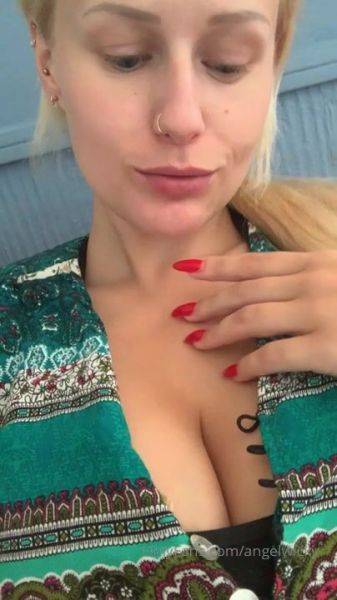Stream this uncut clip called AngelWicky Onlyfans Video ood morning Dobr rnko 404x720