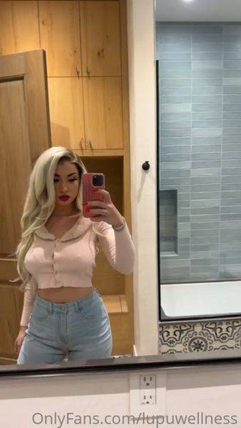Stream uncut movie called LupuWellness onlyfans video 270