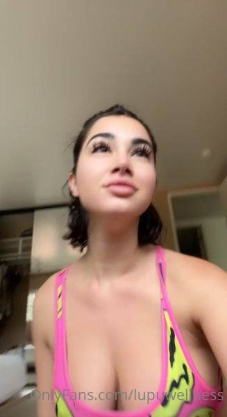 Play the hardcore video called LupuWellness onlyfans video 425