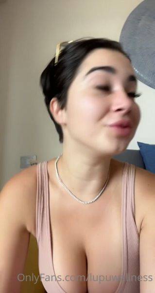 Play uncut clip of LupuWellness onlyfans video 415