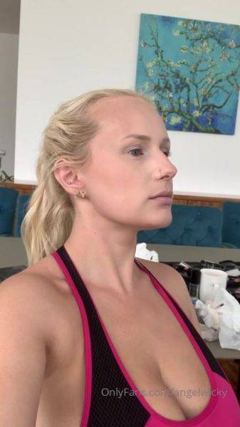 Play uncensored scene titled AngelWicky Onlyfans Video ake up time 404x720