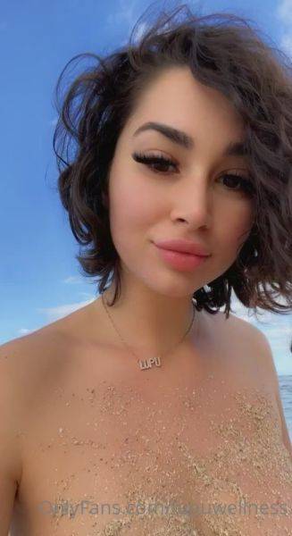 Stream this complete video called LupuWellness onlyfans video 77