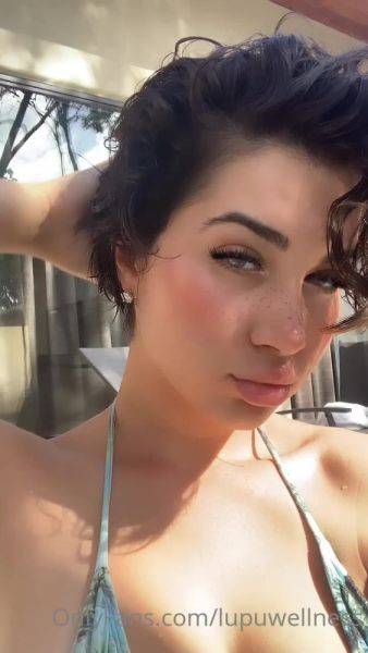 Play uncut clip called LupuWellness onlyfans video 173