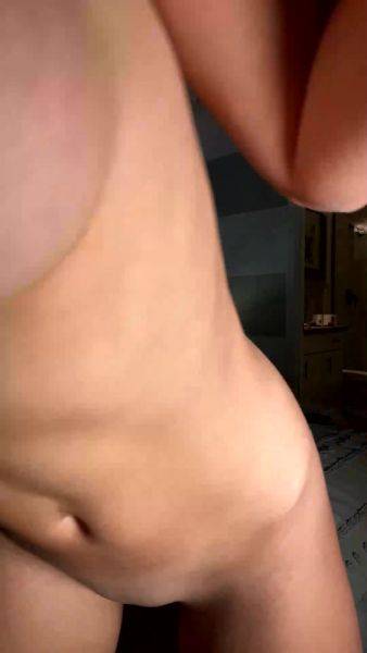 Play hardcore scene of Skylarmaexo OnlyFans video 221