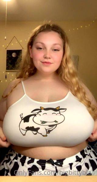 Enjoy watching the HD video of Bigbittyblaine onlyfans video 103