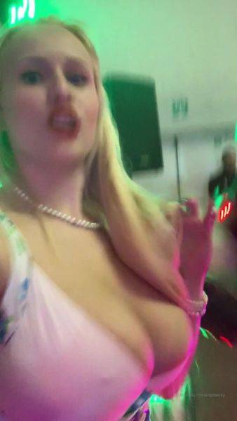 Stream this full clip of AngelWicky Onlyfans Video arty 1080x1920