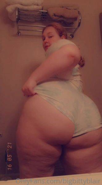 View this uncut clip called Bigbittyblaine onlyfans video 19