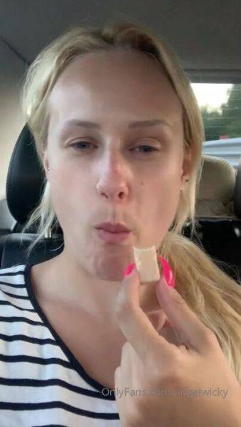 Watch the complete movie of AngelWicky Onlyfans Video talian Parmigiano The perfect car snack Italsk parmazn Nejlep mamka d .. 404x720