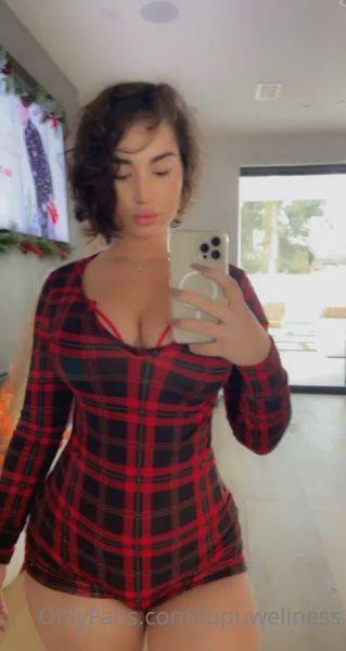 View the complete scene titled LupuWellness onlyfans video 149