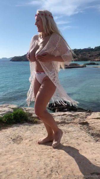 Play full clip called AngelWicky Onlyfans Video 720x1280