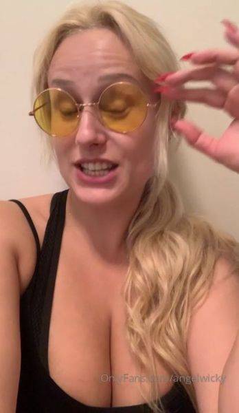 View complete clip of AngelWicky Onlyfans Video Z Omg Prv jsme pekroili 300 subscribers Miluju vs mega moc Video .. 404x720