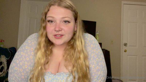 Watch uncut video named Bigbittyblaine onlyfans video 212