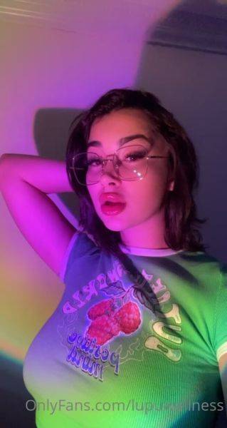 Play complete clip of LupuWellness onlyfans video 150