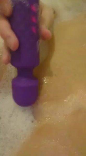 Play this HD scene titled Naughty Poppy [1010322] Wand on my pussy in the bath [2018 01 19]