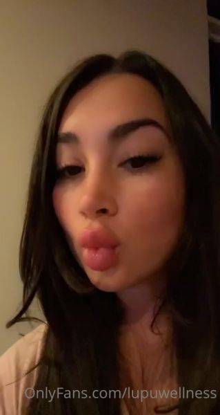 Enjoy watching complete video titled LupuWellness onlyfans video 104