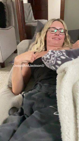 Enjoy watching the complete clip of Jessieandjackson onlyfans JJ 2022 8 27 flirting short fL8wGZnM