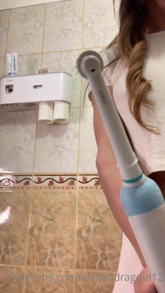 Stream the HD scene named Alexandragold12 onlyfans videoAlexandra Gold (V) (22)