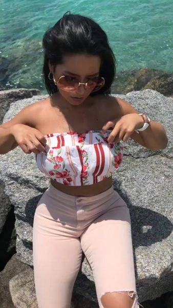 Enjoy watching uncensored clip of RoseMonroey onlyfans video 9