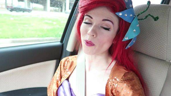 Enjoy watching the uncensored clip of Amouranth onlyfans video 945
