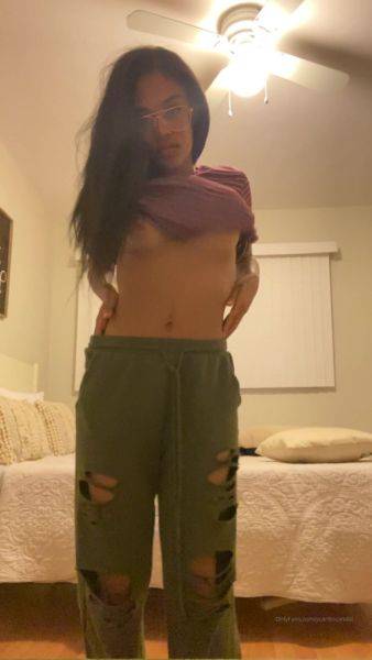 Enjoy watching the HD movie titled 17 Scarlit (Solo, Fingering, Posing) v