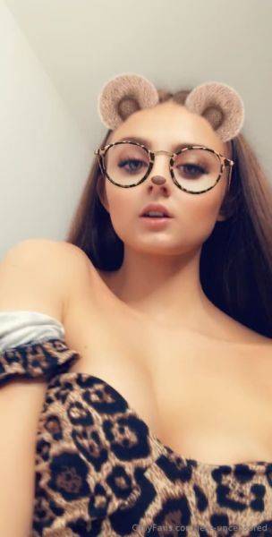 View uncensored movie named OnlyFans Summer Brookes video210