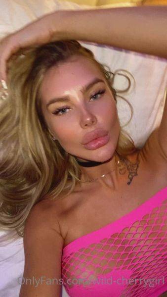 View uncut video of MilanaSW Private porn video 247