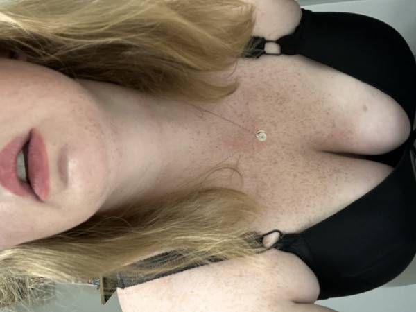 Stream HD video named Blairehotwife Finger Fucked