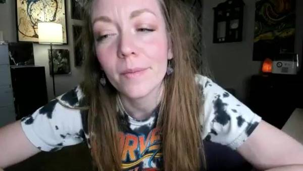 Stream this HD scene called KennaKind MFC 2025-03-28