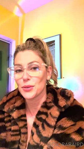 View the uncut scene called Diorabaird onlyfans video 138