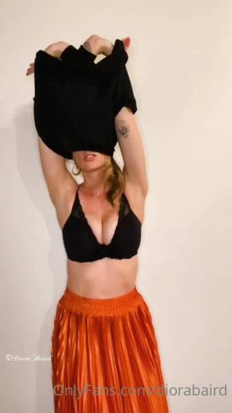 Play uncensored scene titled Diorabaird onlyfans video 154