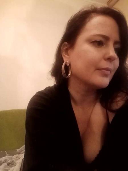 Watch this complete video called EmmaAdams boobs