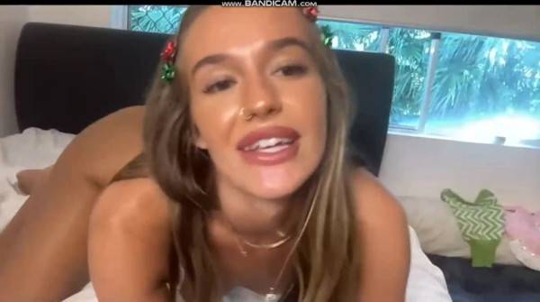 Enjoy watching this HD scene titled Peachy_paige 192