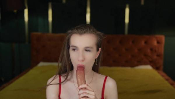 Play full clip called FloraSweet T