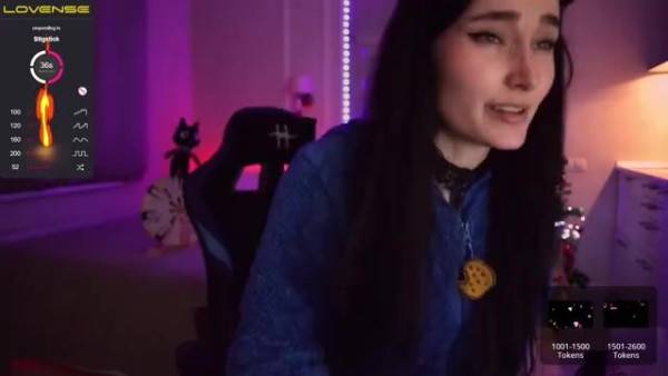 Enjoy watching this full clip of CherryFoxy 3