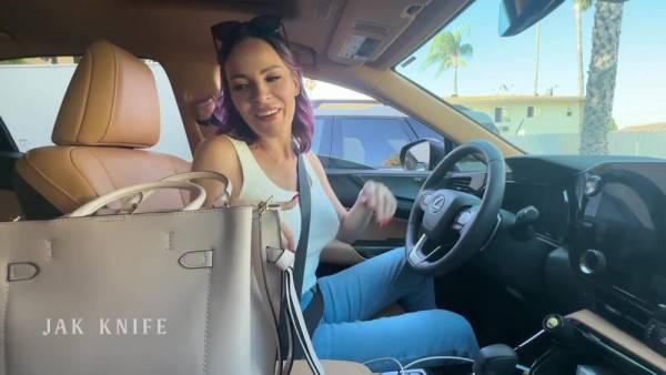 Play this uncensored movie of Dana DeArmond – Best Friend’s Hot Mom