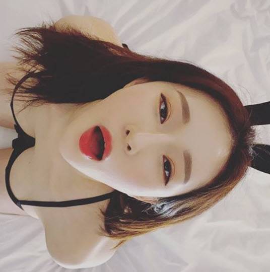 Enjoy watching the uncut video named Sua Daughters Diary (hot adult youtuber)